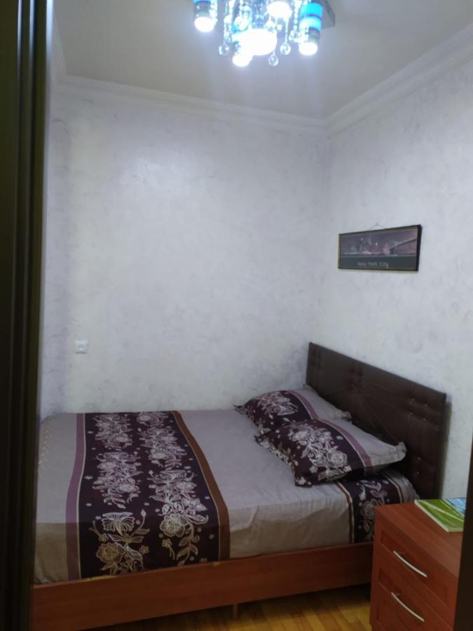 Apartment On 26 May Str Batumi Exteriör bild