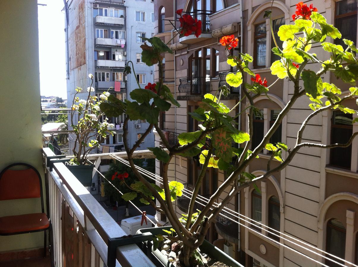 Apartment On 26 May Str Batumi Exteriör bild